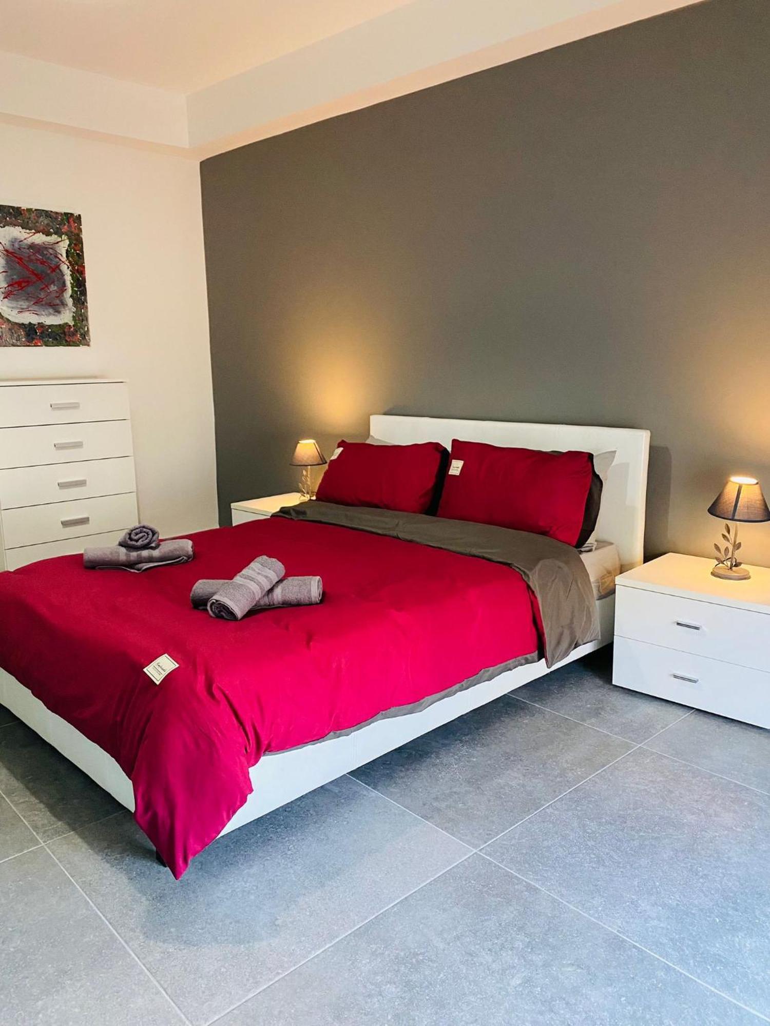 Seaview With Valletta Views - 49 Tigne Point Mansions * Sliema