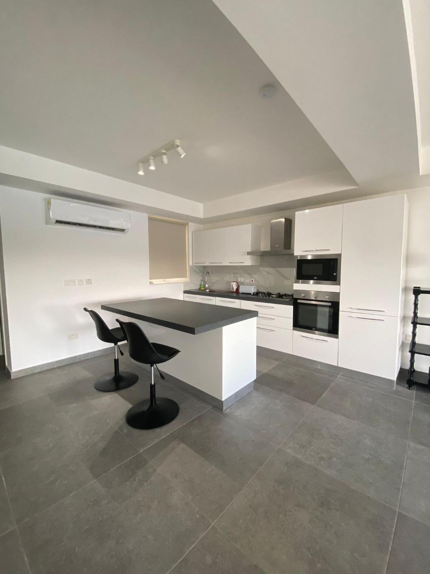 Apartment Seaview With Valletta Views - 49 Tigne Point Mansions